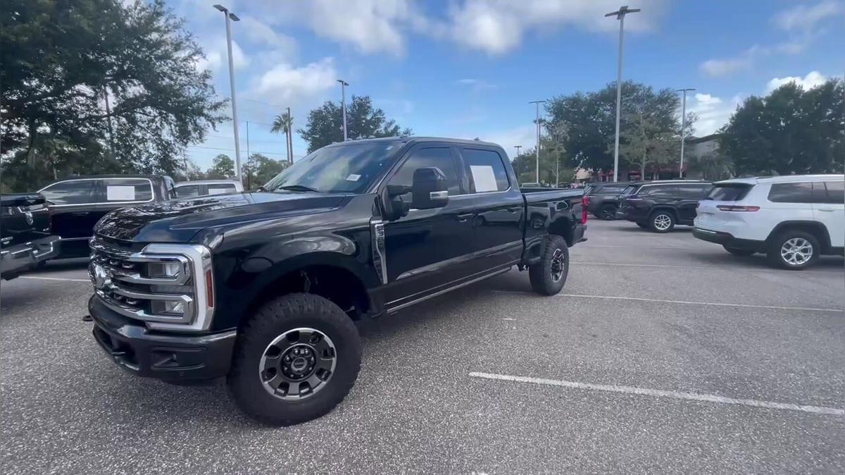 Bryant's F-350 King Ranch - By Nik