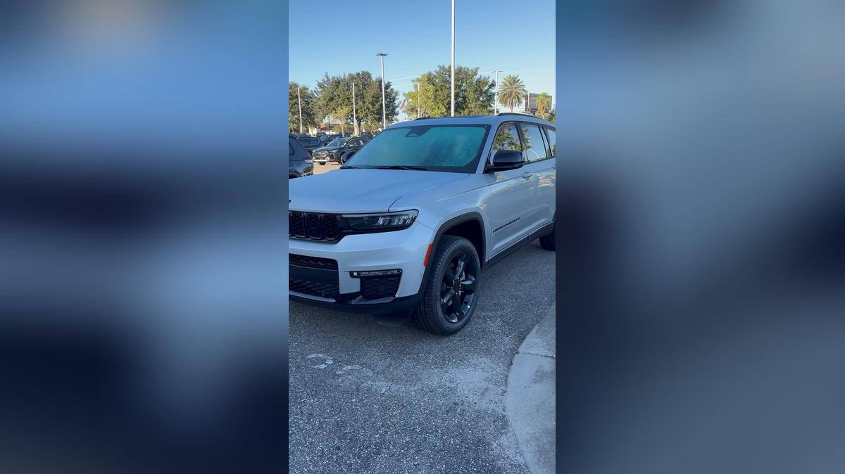 William's Grand Cherokees