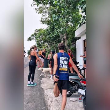 03 Run Club