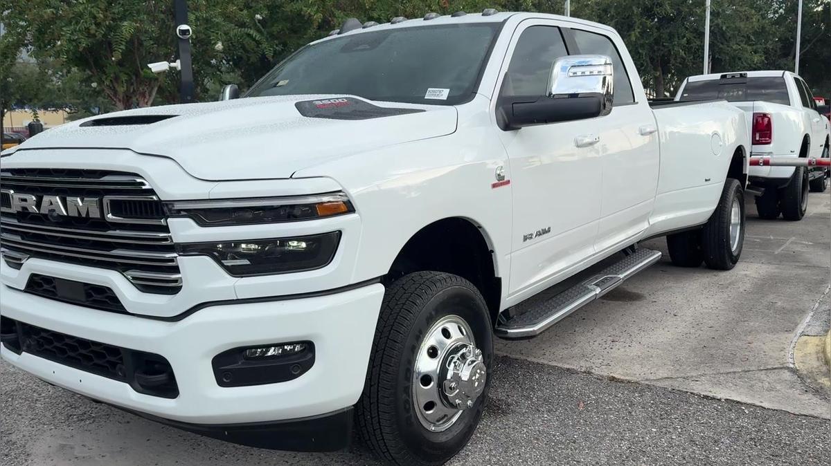 2025 Ram 3500 Laramie Dully