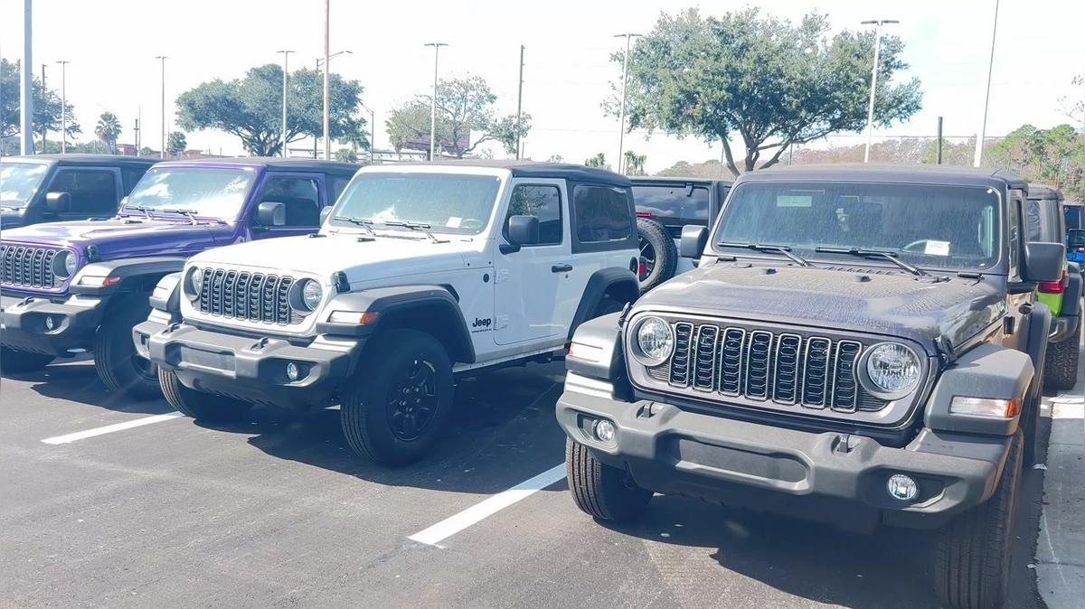 Braden's Jeep lot video by Walter/ Airport CDJ 407-541-6200