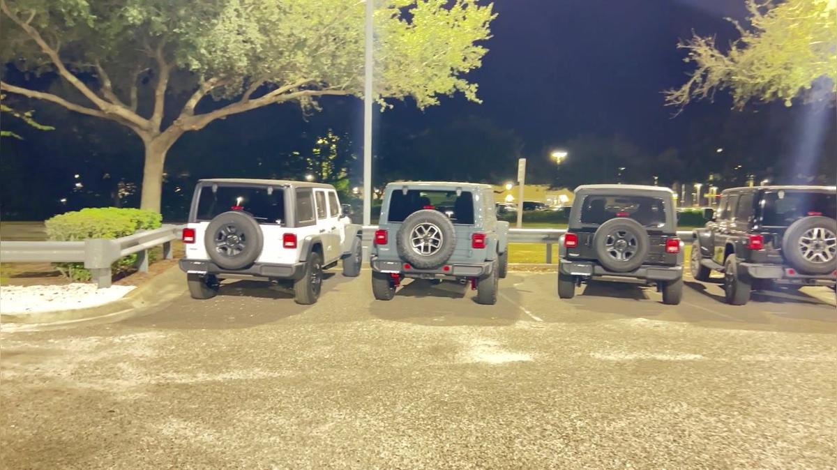 Elio's Jeep lot video by Walter/ Airport CDJ 407-541-6200