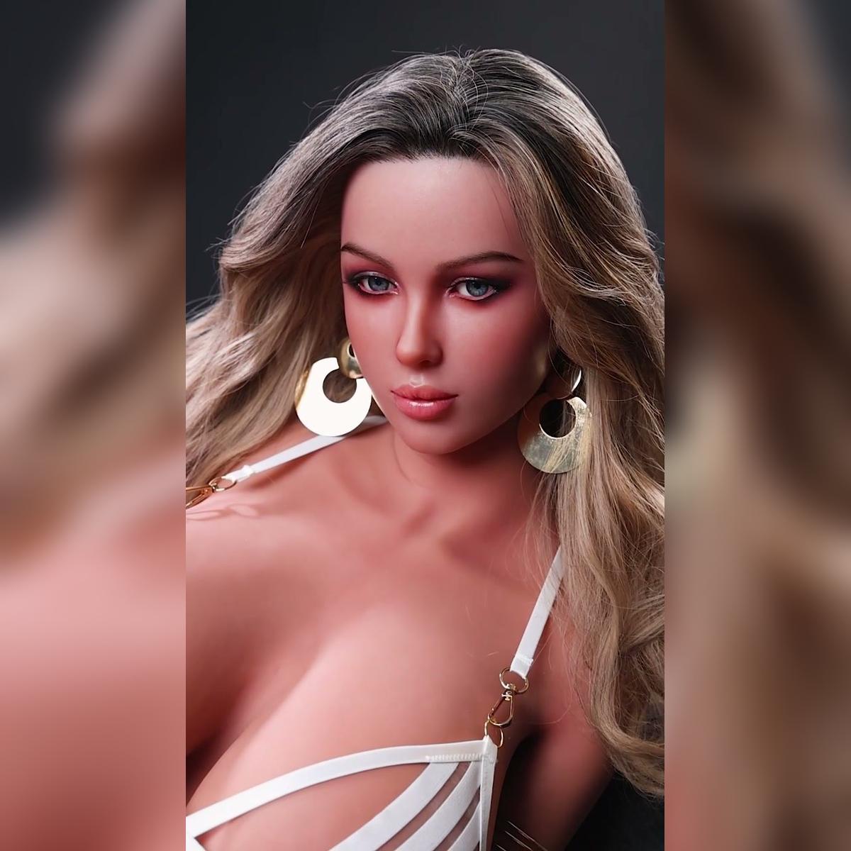 L117 172cm Life Size Realistic Silicone Sex Doll With Big Breasts