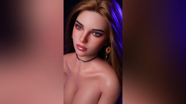 L121 Life Size Silicone Sex Doll Fully Poseable With Realistic Curves